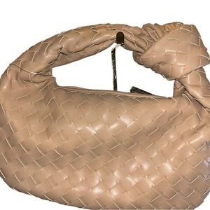 Elegant Tan Woven Handbag